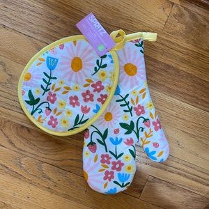 NEW Potholder Set
